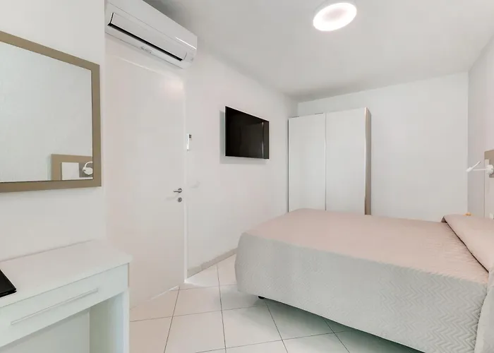 公寓 Residenza Acquamarina - Siroli Collection