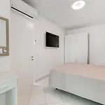 Apartment Residenza Acquamarina - Siroli Collection