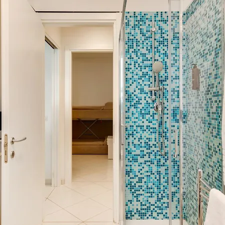 Residenza Acquamarina - Siroli Collection チェルヴィア