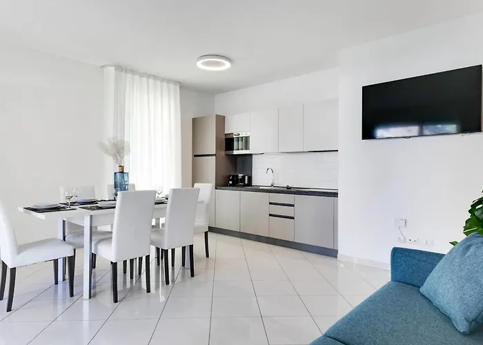 Residenza Acquamarina - Siroli Collection *